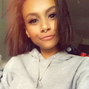 Meet your Posher, Samara